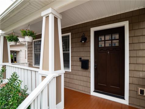 1427 Scenic Street Lakewood OH 44107