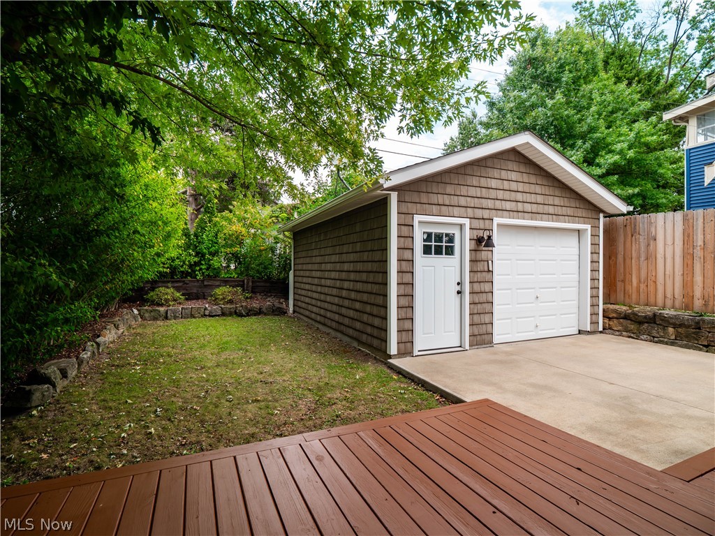 1427 Scenic Street Lakewood OH 44107