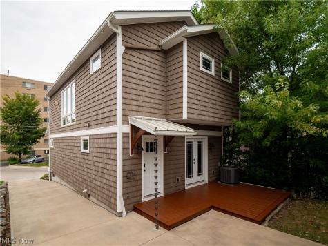 1427 Scenic Street Lakewood OH 44107