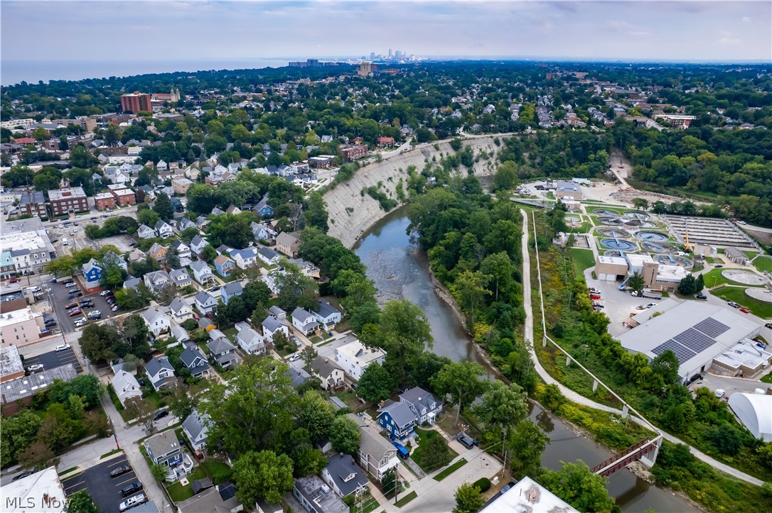 1427 Scenic Street Lakewood OH 44107