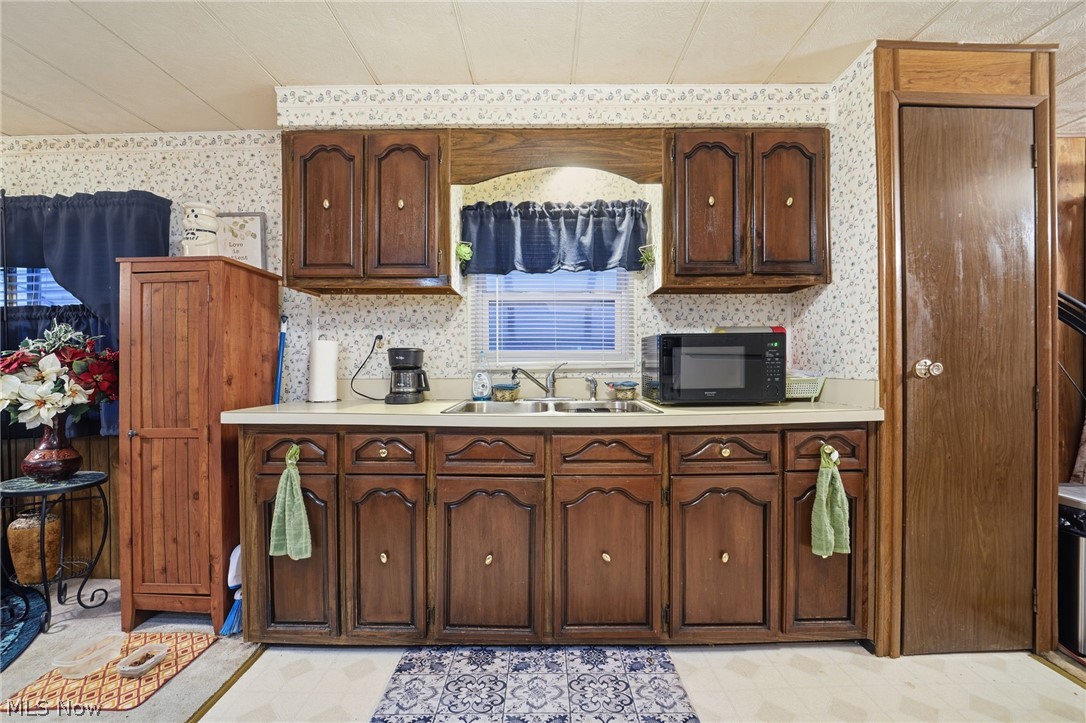 261 Chelsea Drive Willoughby OH 44094