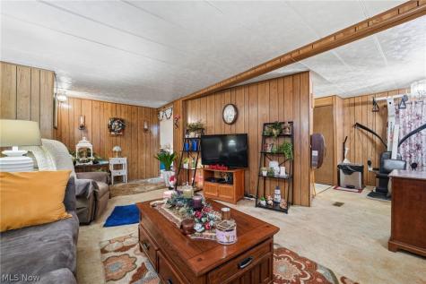 261 Chelsea Drive Willoughby OH 44094