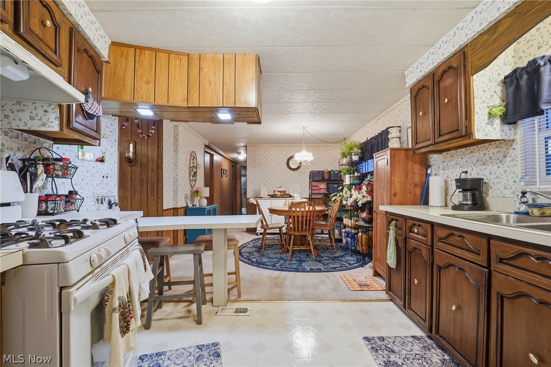 261 Chelsea Drive Willoughby OH 44094