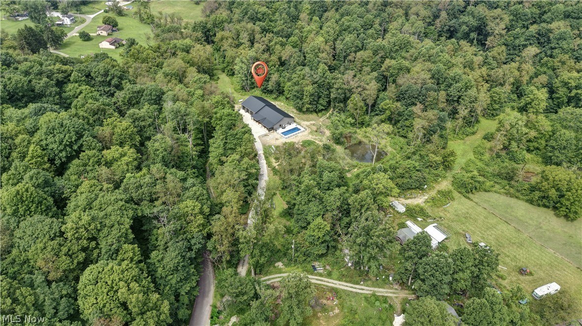 6168 SE Buckeye Hollow Road SE Uhrichsville OH 44683