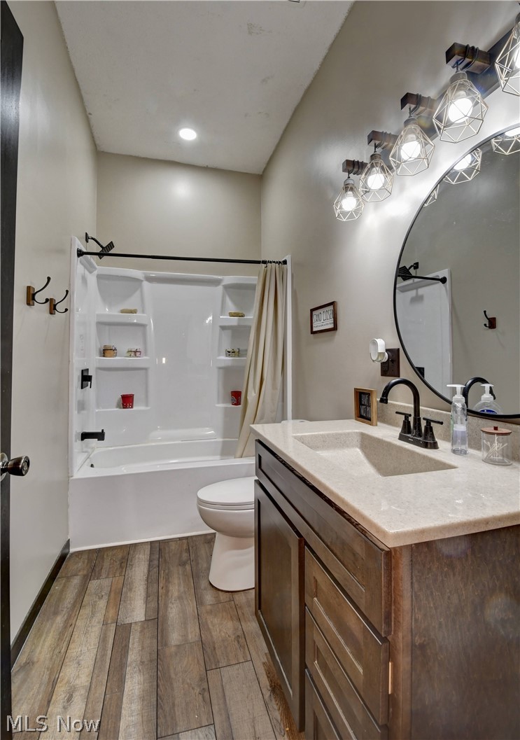 6168 SE Buckeye Hollow Road SE Uhrichsville OH 44683