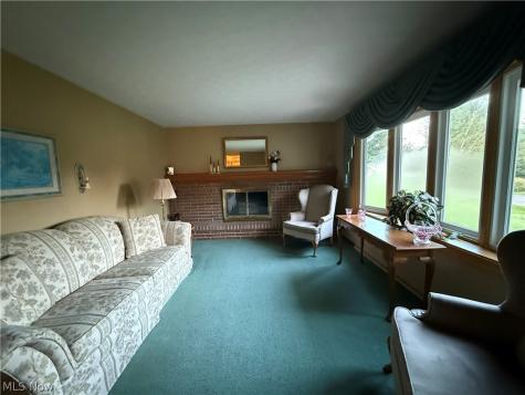 4205 Marks Avenue Rootstown OH 44272