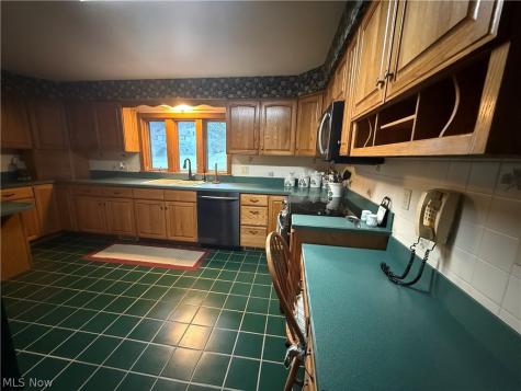 4205 Marks Avenue Rootstown OH 44272