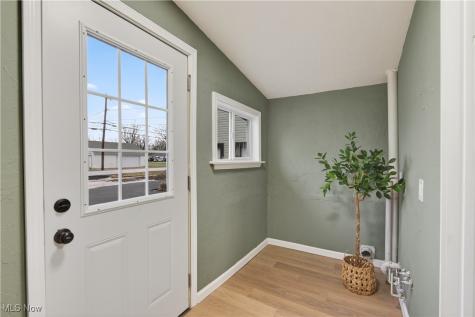 605 W Shore Boulevard Sheffield Lake OH 44054
