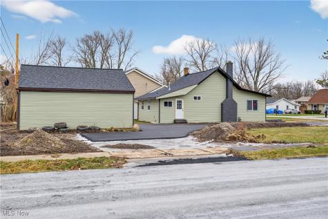 605 W Shore Boulevard Sheffield Lake OH 44054