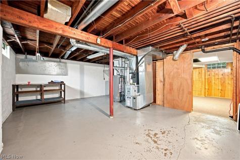 203 Edgewater Avenue NW Massillon OH 44646