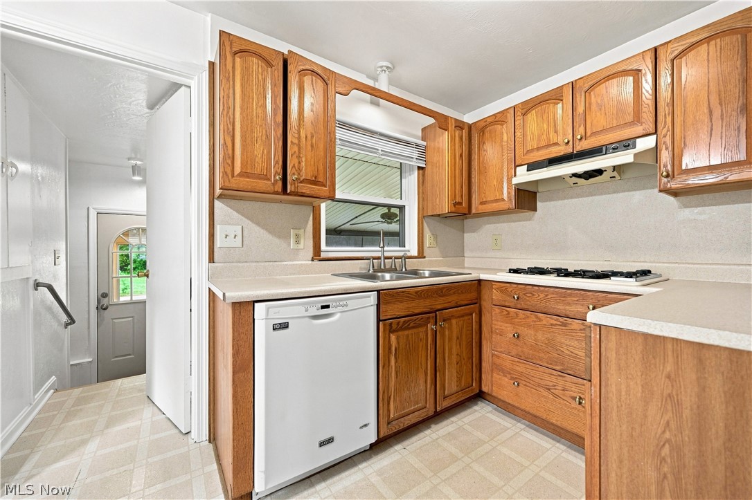 203 Edgewater Avenue NW Massillon OH 44646