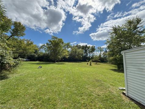 20732 Applegate Road Maple Heights OH 44137