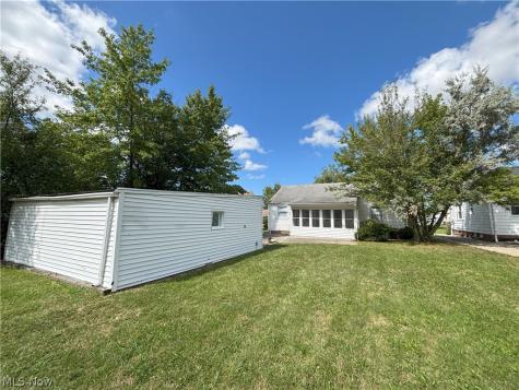 20732 Applegate Road Maple Heights OH 44137