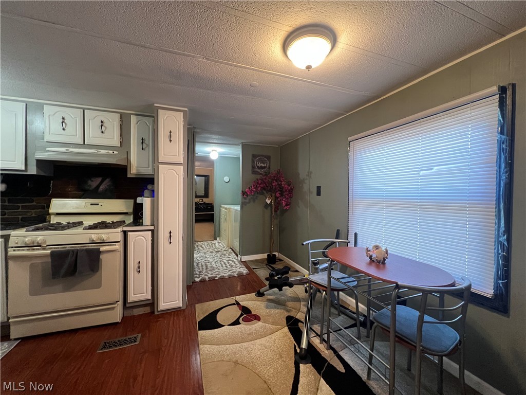 8464 Cleveland Avenue NW North Canton OH 44720