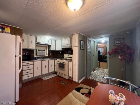 8464 Cleveland Avenue NW North Canton OH 44720