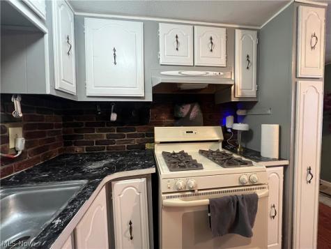 8464 Cleveland Avenue NW North Canton OH 44720