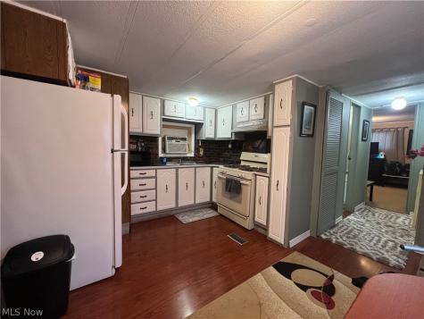 8464 Cleveland Avenue NW North Canton OH 44720