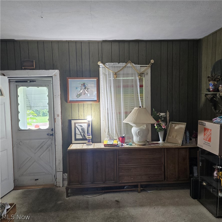 17108 Deforest Avenue Cleveland OH 44128