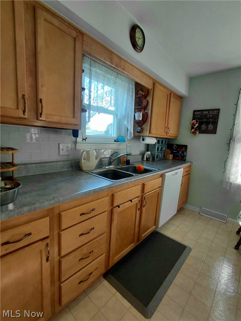 242 Cedar Road Richmond OH 43944
