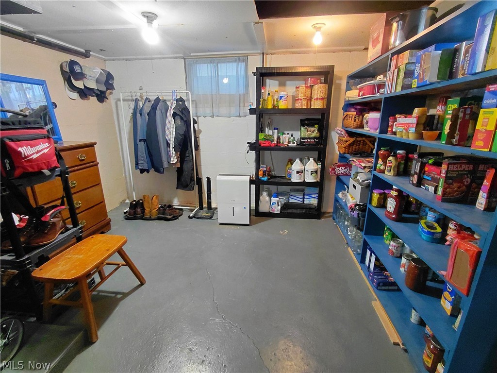 242 Cedar Road Richmond OH 43944