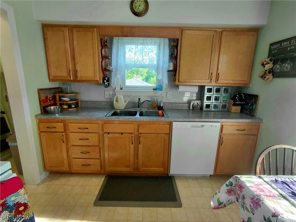242 Cedar Road Richmond OH 43944