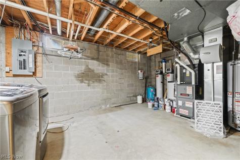 1524 Hightower Drive Uniontown OH 44685