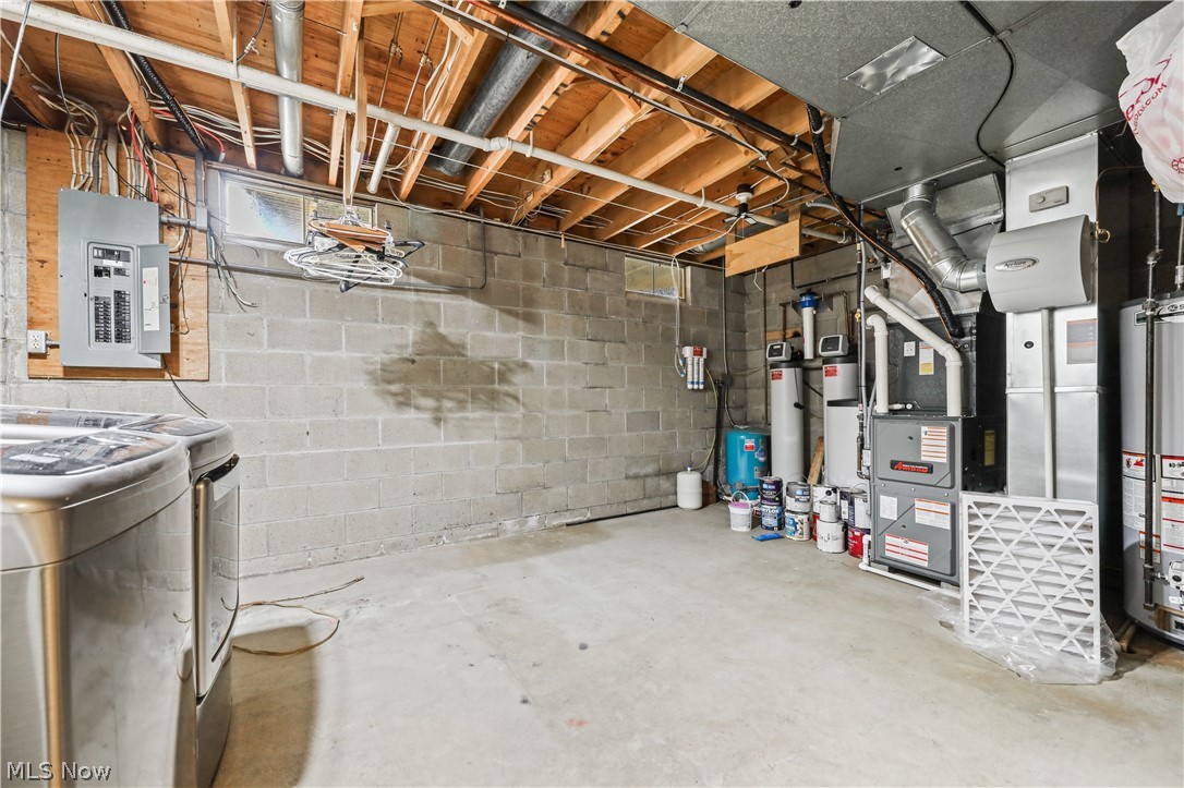 1524 Hightower Drive Uniontown OH 44685