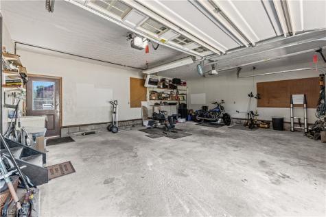 1524 Hightower Drive Uniontown OH 44685