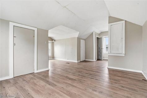 287 E 248th Street Euclid OH 44123
