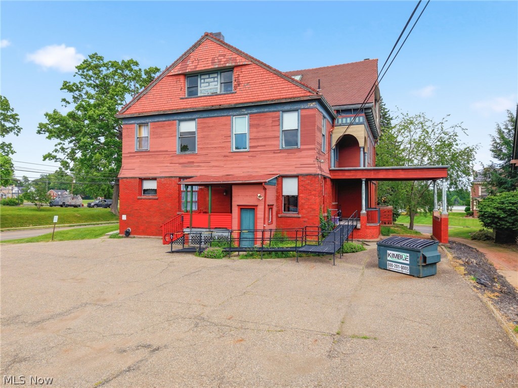 1435 Market Ave N Canton OH 44714