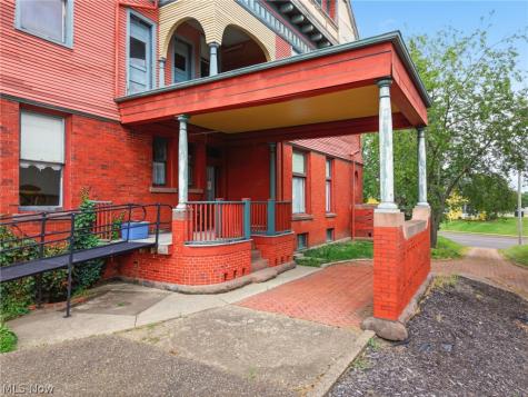 1435 Market Ave N Canton OH 44714