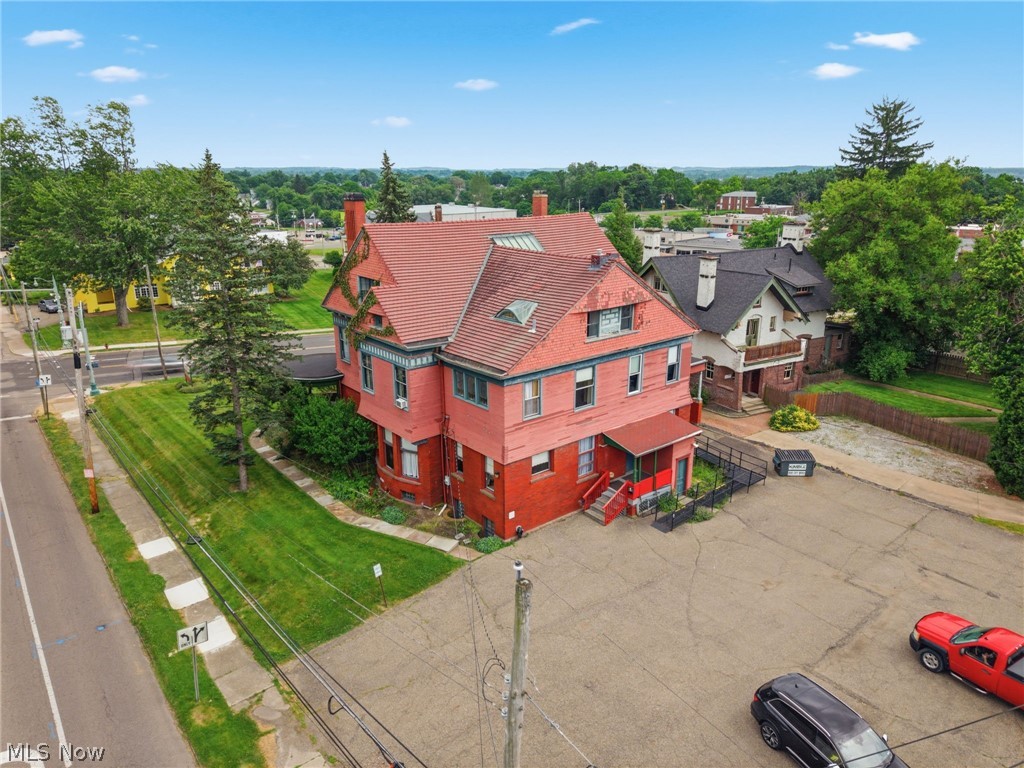 1435 Market Ave N Canton OH 44714