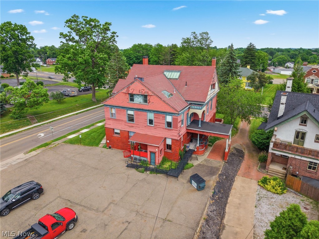 1435 Market Ave N Canton OH 44714