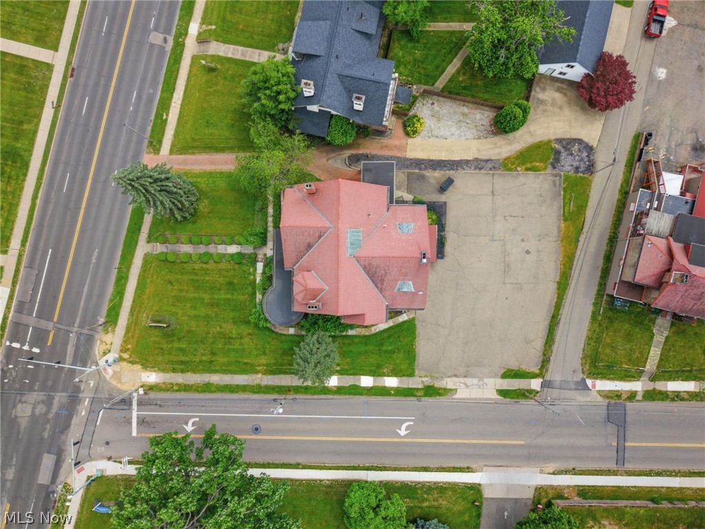 1435 Market Ave N Canton OH 44714