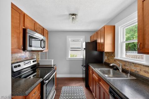 321 Waverly Street Berea OH 44017
