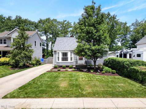 321 Waverly Street Berea OH 44017