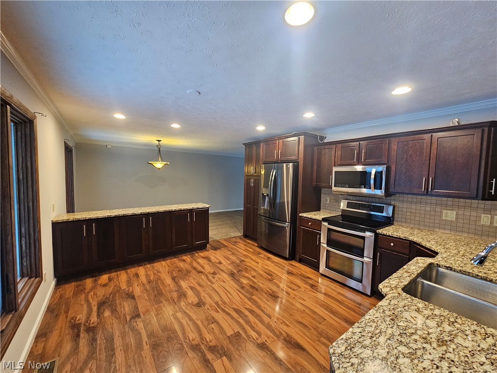 21586 Little Brook Way Strongsville OH 44149