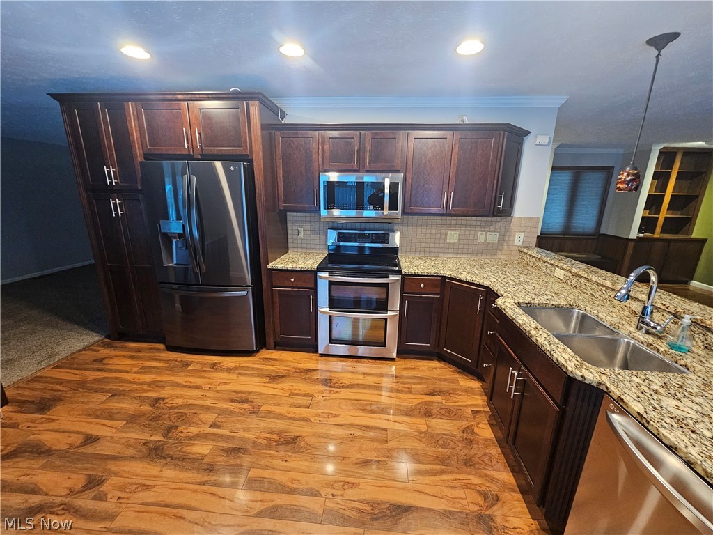21586 Little Brook Way Strongsville OH 44149