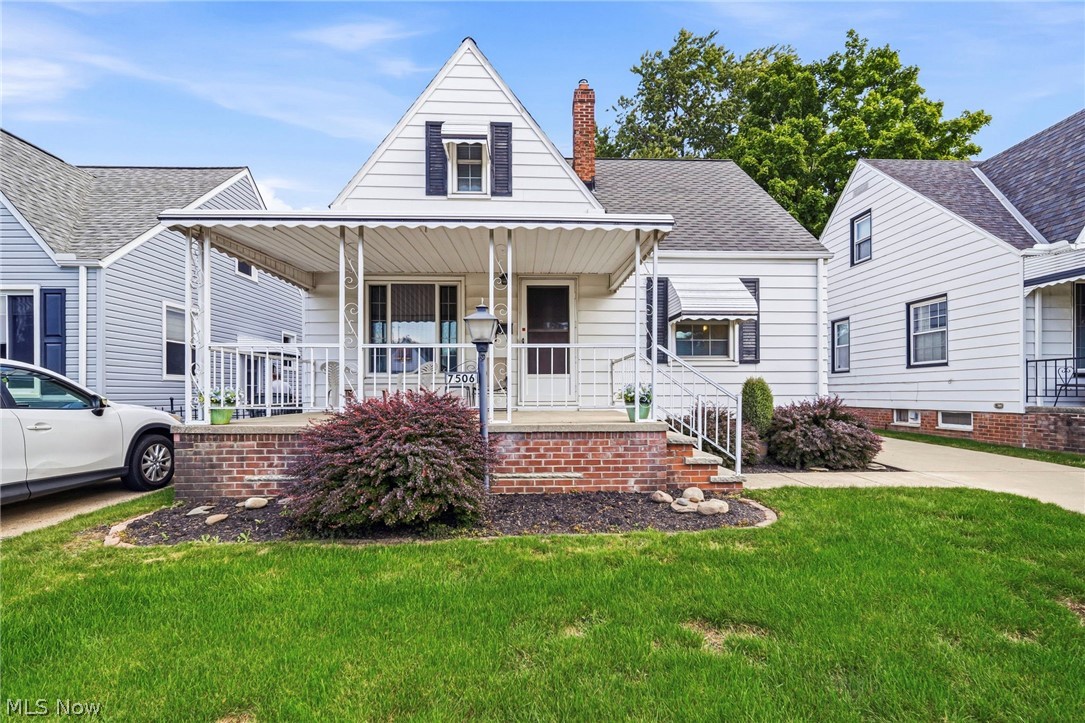 7506 Traymore Avenue Cleveland OH 44144