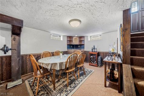 7506 Traymore Avenue Cleveland OH 44144