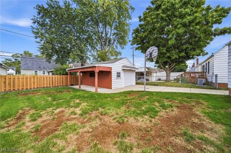 7506 Traymore Avenue Cleveland OH 44144