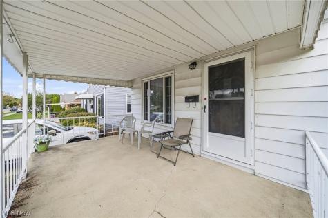 7506 Traymore Avenue Cleveland OH 44144