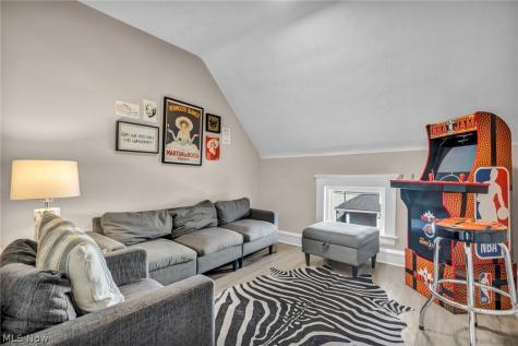6011 Ellen Avenue Cleveland OH 44102
