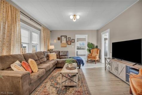 6011 Ellen Avenue Cleveland OH 44102