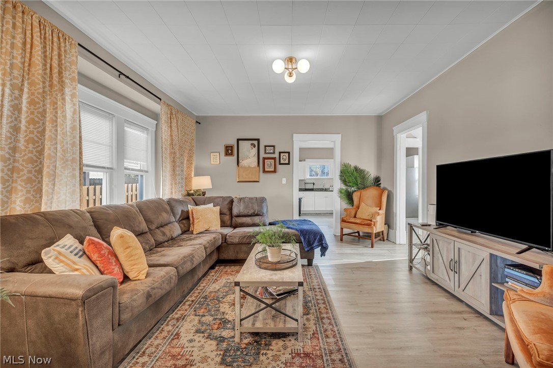 6011 Ellen Avenue Cleveland OH 44102