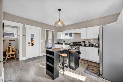 6011 Ellen Avenue Cleveland OH 44102