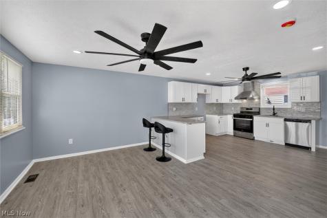4036 Leavitt Road Lorain OH 44053