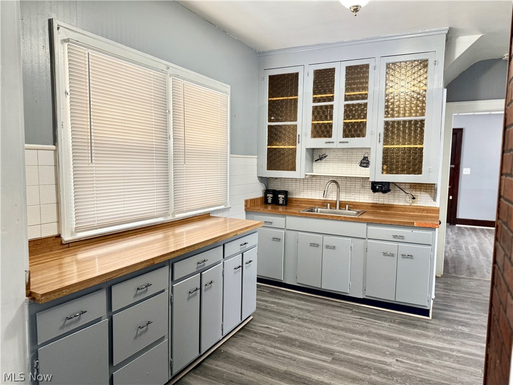 3501 Denison Avenue Cleveland OH 44109