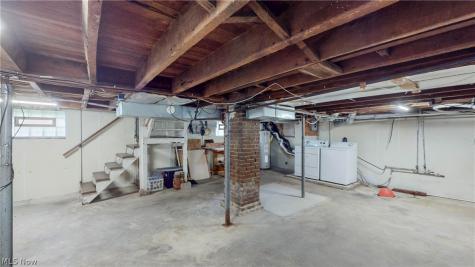 521 W Market Street Orrville OH 44667