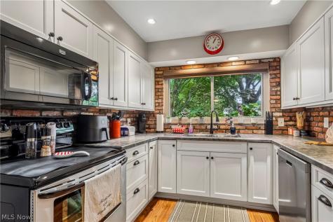20391 Lake Road Rocky River OH 44116